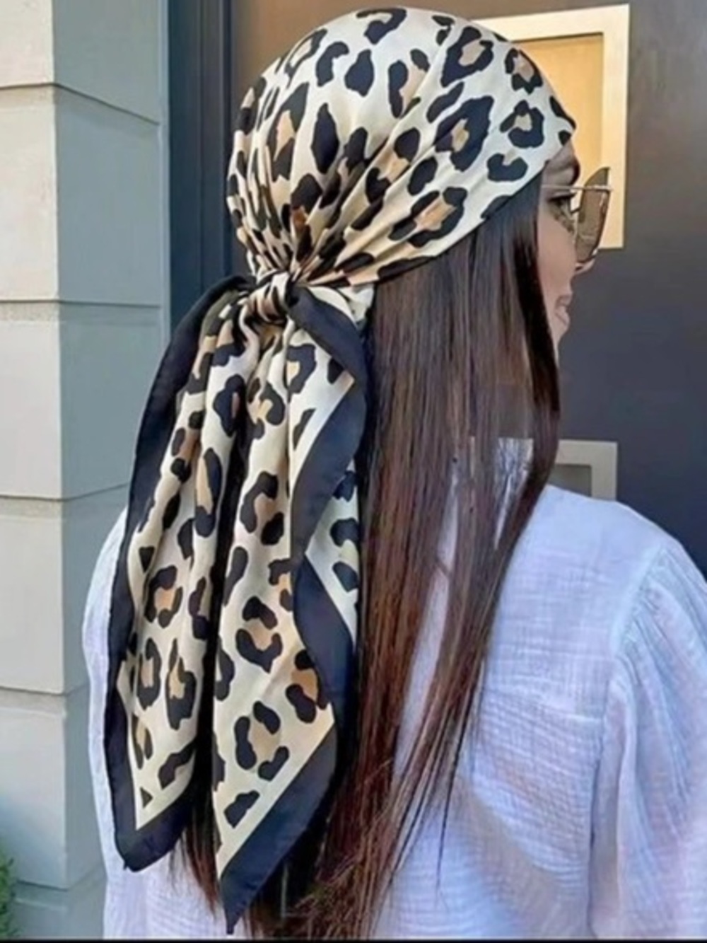 New Leopard Print Scarf Like New